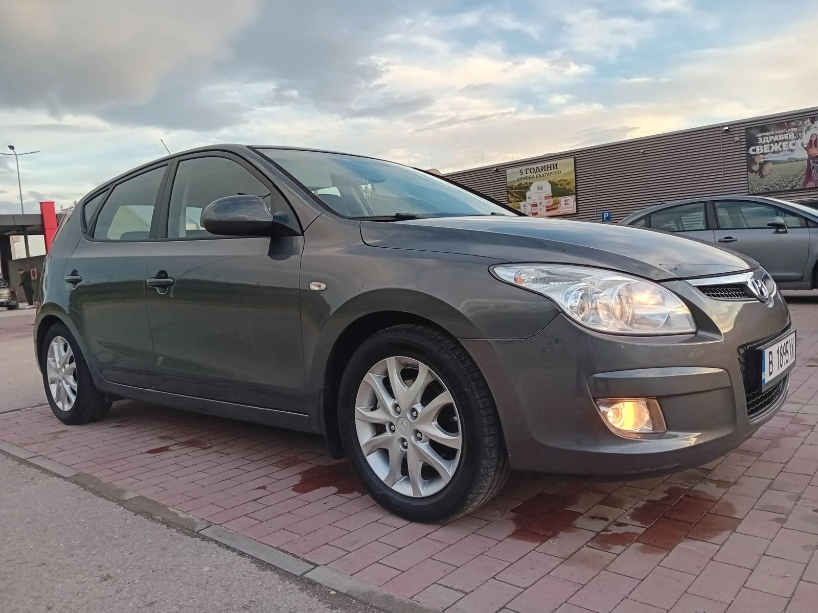 Hyundai I30 1.6i 126kc G4FC EXCLUSIVE  - изображение 6