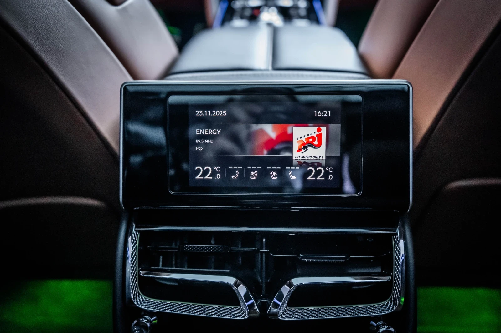 Bentley Flying Spur W12, снимка 11 - Автомобили и джипове - 53710287