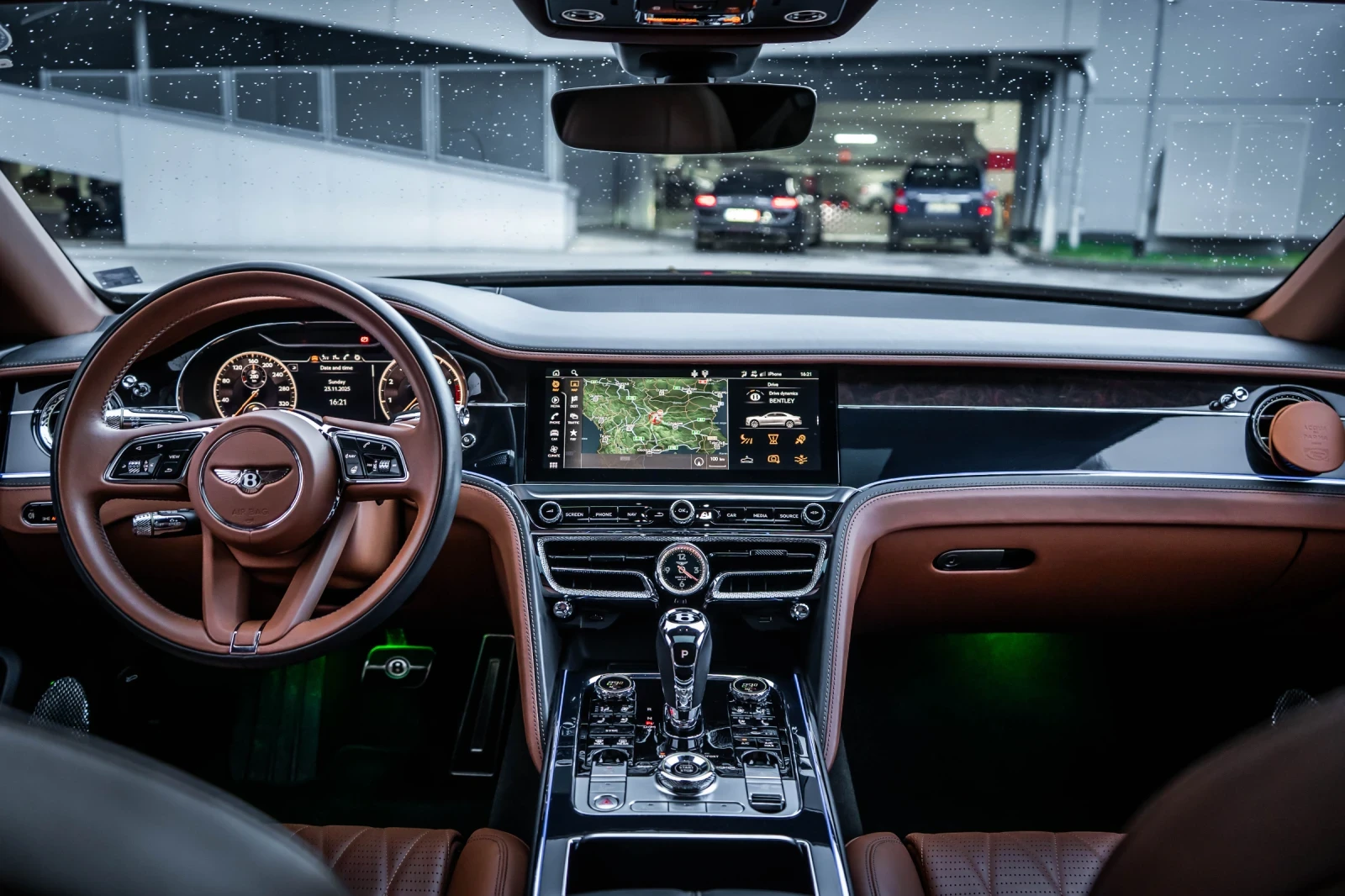 Bentley Flying Spur W12 - изображение 8