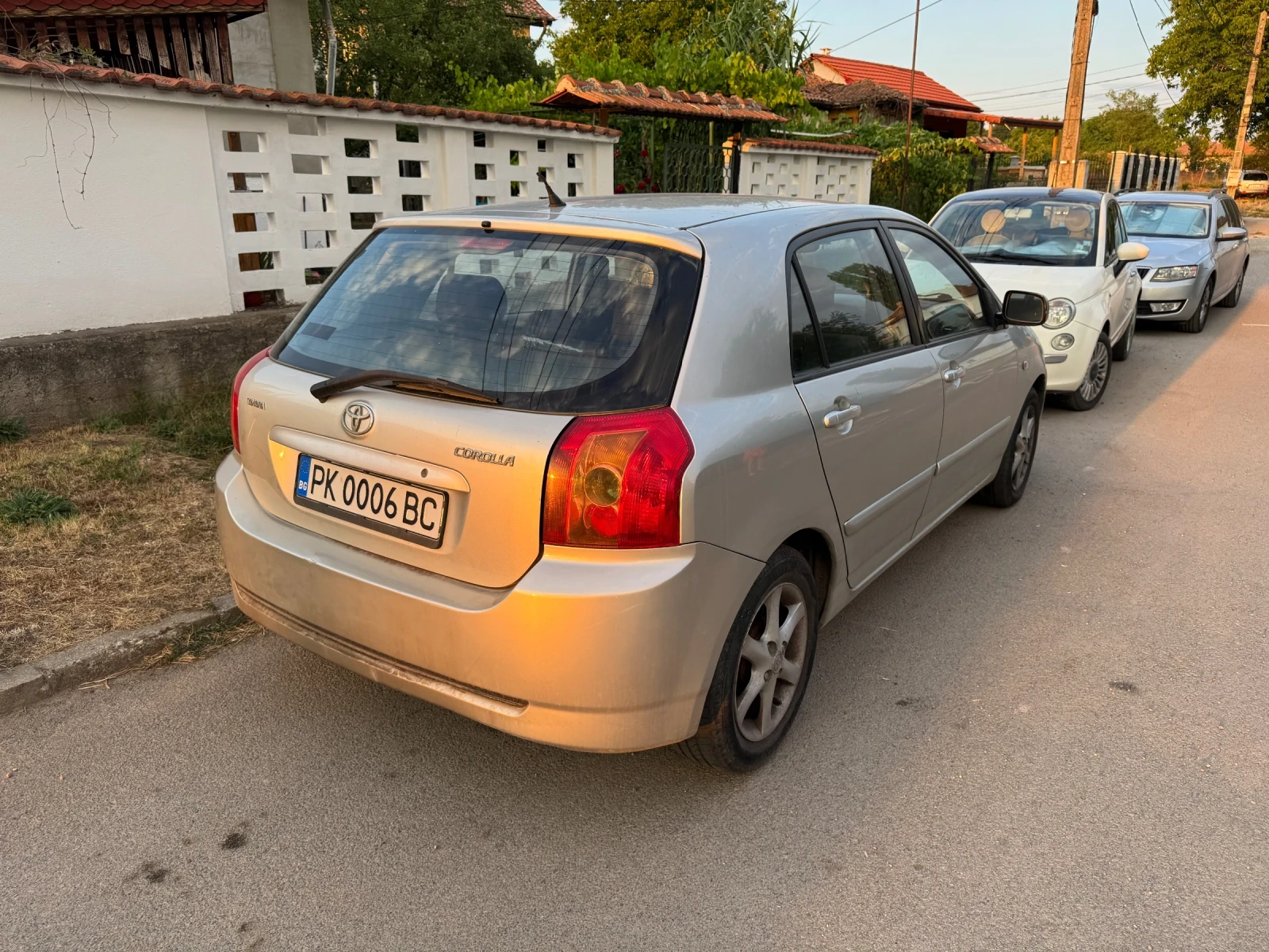 Toyota Corolla 1.4 VVTi + газ, снимка 3 - Автомобили и джипове - 53769901