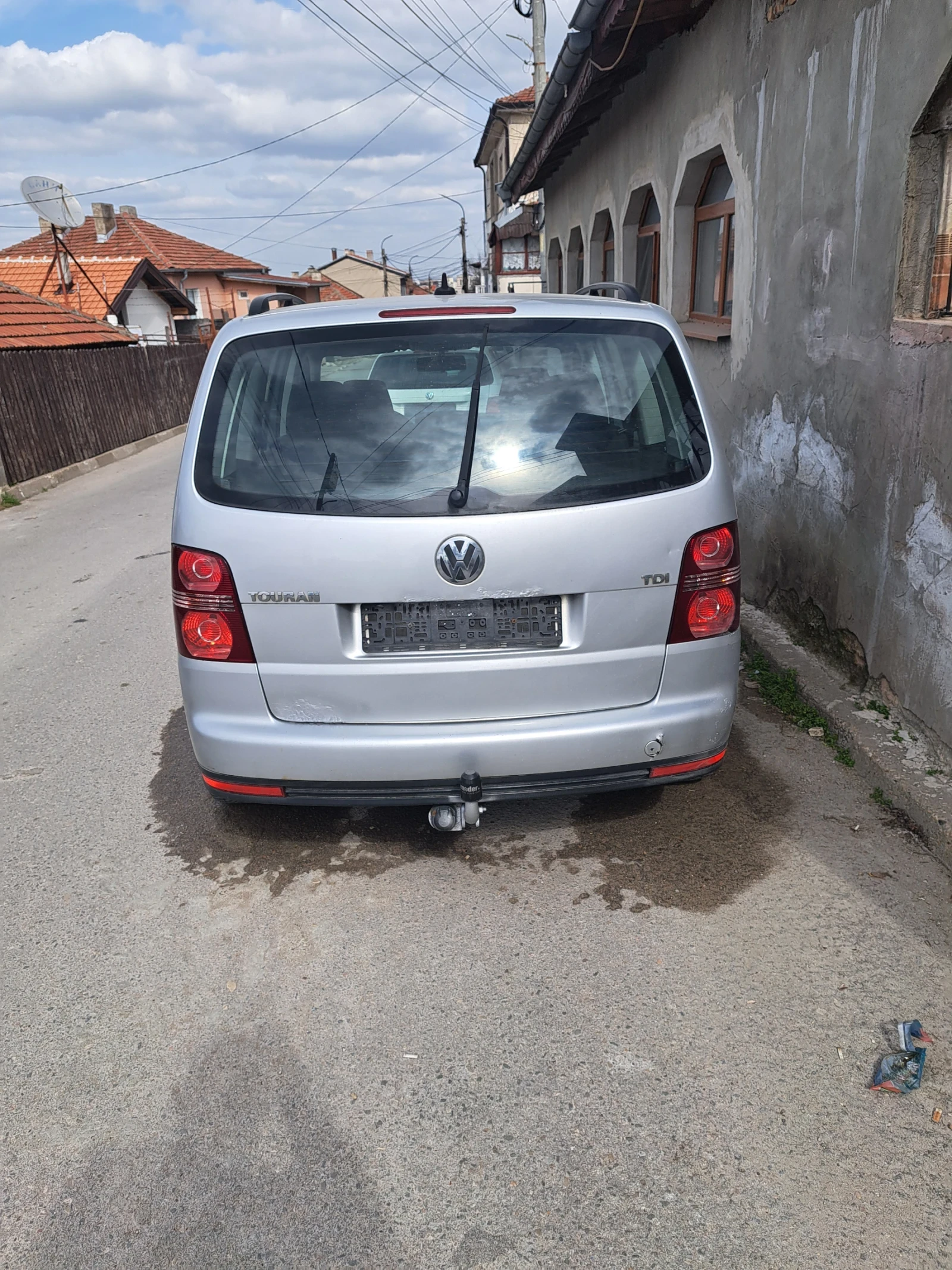 VW Touran, снимка 3 - Автомобили и джипове - 53911793