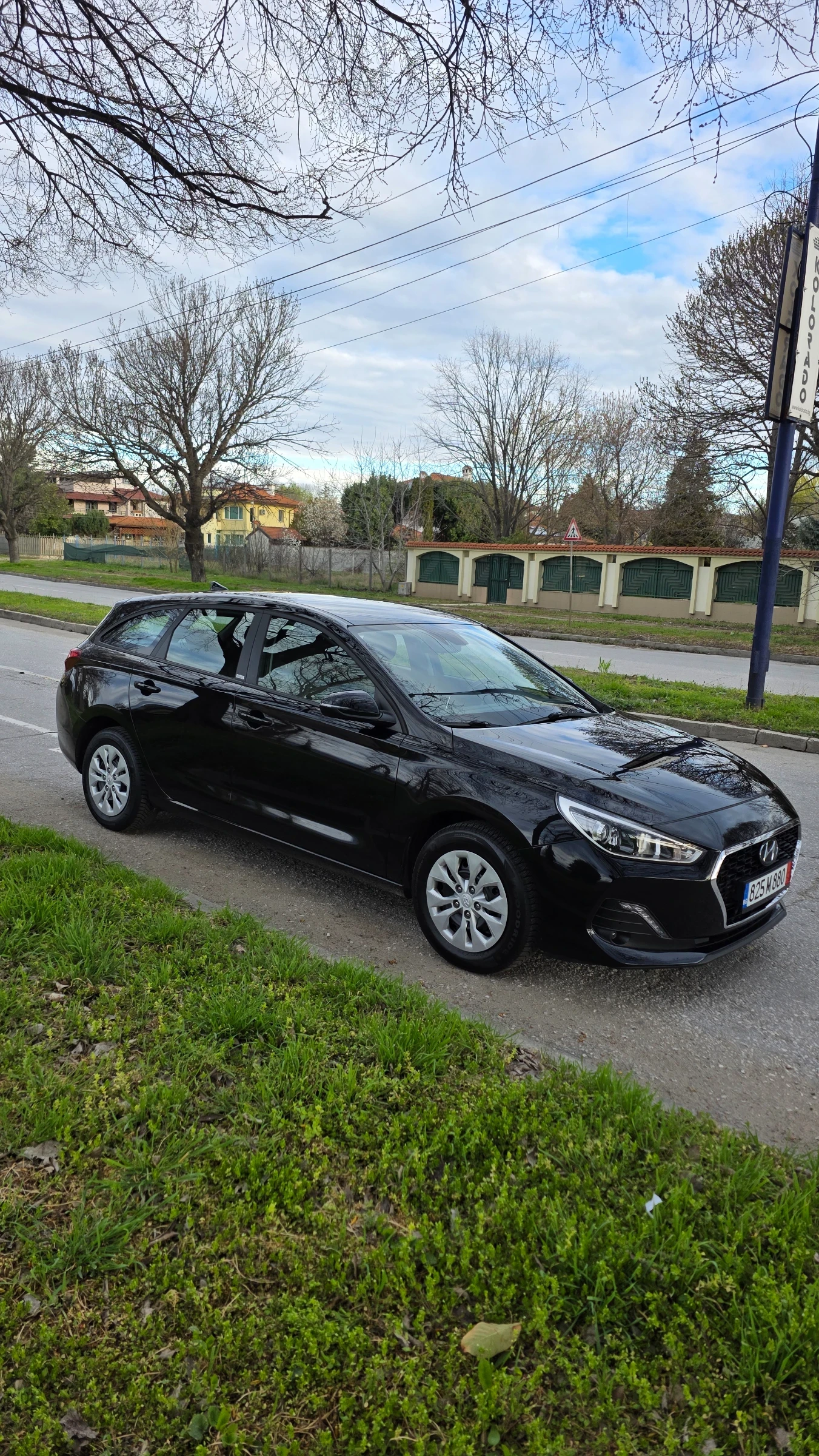 Hyundai I30  1.4I 100кс ПЕРФЕКТНА!!!, снимка 3 - Автомобили и джипове - 54024419