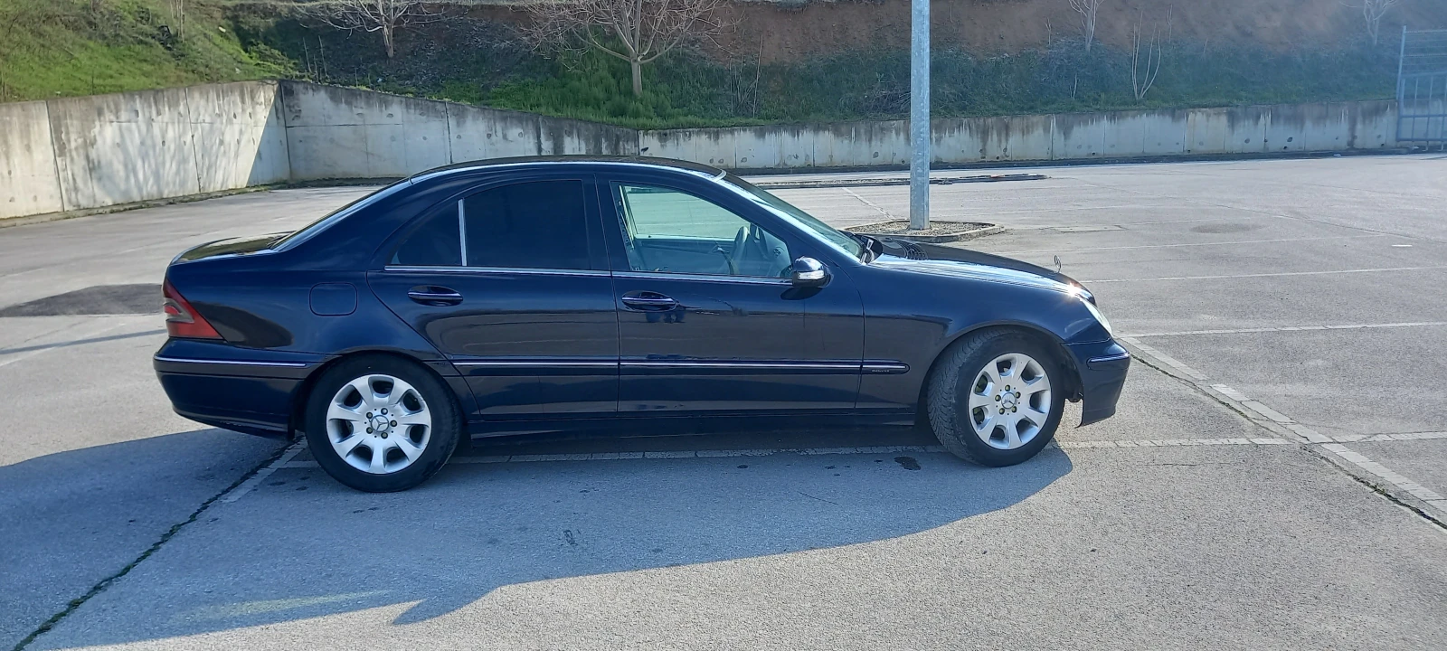 Mercedes-Benz C 220 220 CDI Elegance, снимка 8 - Автомобили и джипове - 54115003