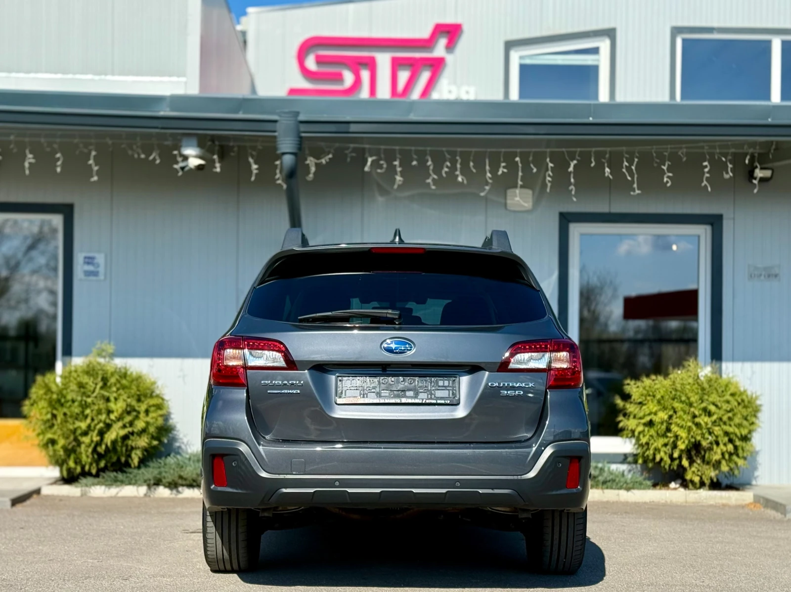 Subaru Outback 3.6R* Limited, снимка 6 - Автомобили и джипове - 54213456