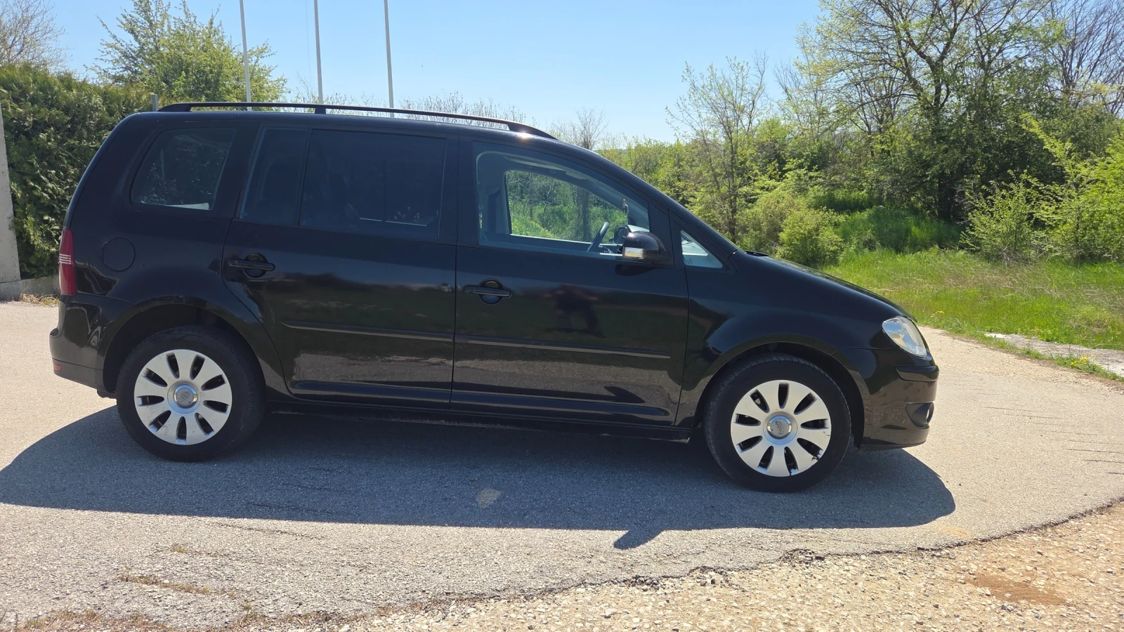 VW Touran 2.0 i газ/бензин, снимка 6 - Автомобили и джипове - 54345925