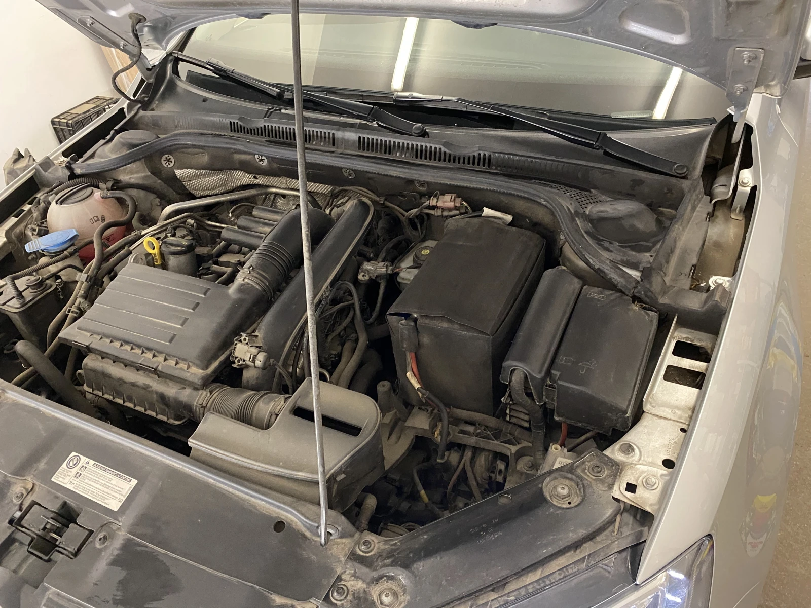 VW Jetta 1.4 TSI 150 к.с. DSG BlueMotion, снимка 9 - Автомобили и джипове - 54810663