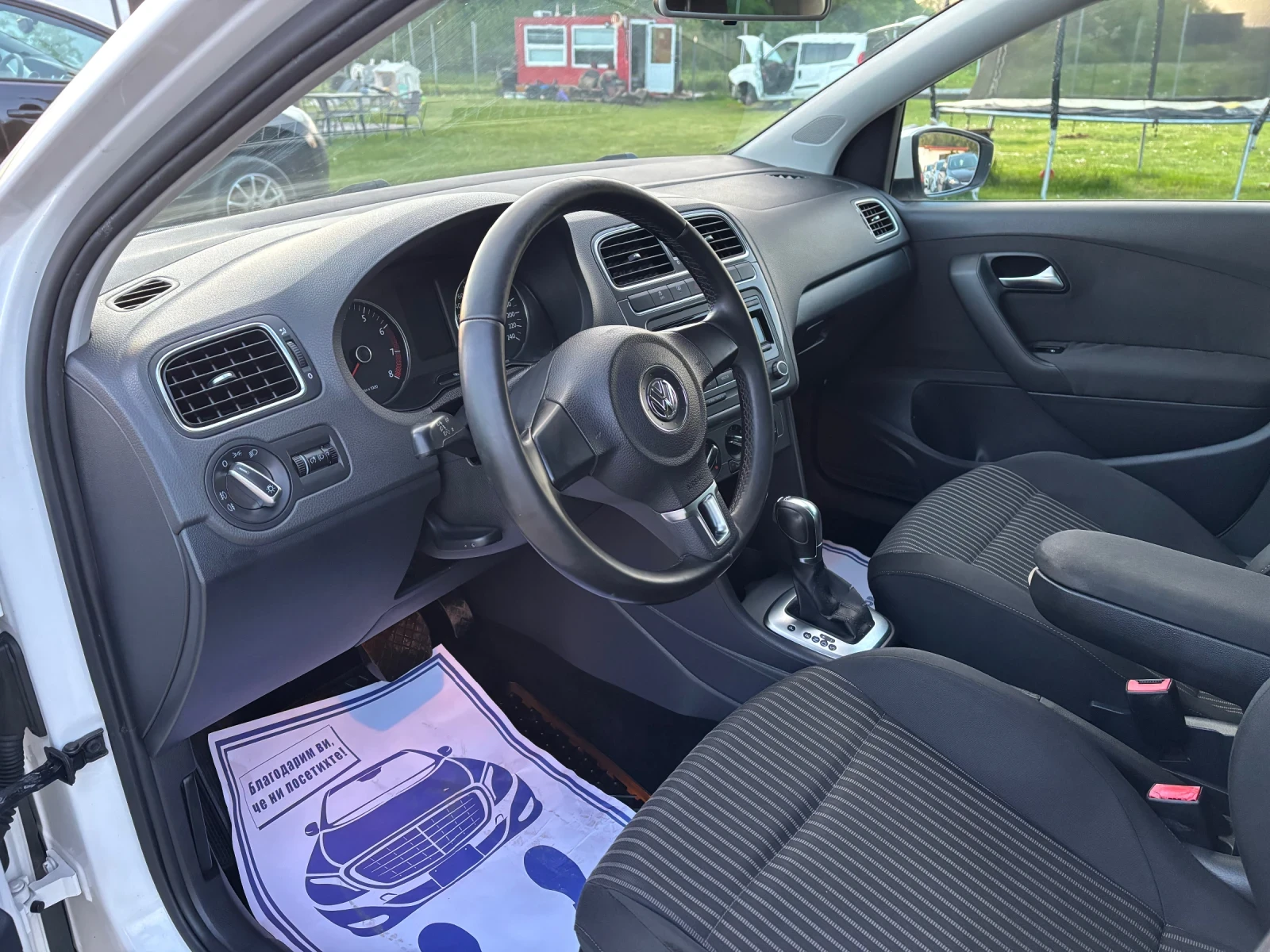 VW Polo 1.4 Италия/Автомат /136 000км, снимка 8 - Автомобили и джипове - 54918557