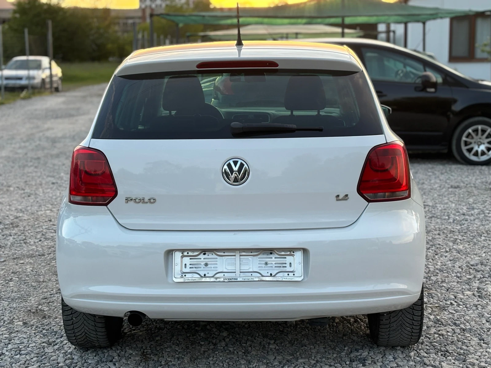 VW Polo 1.4 Италия/Автомат /136 000км, снимка 3 - Автомобили и джипове - 54918557