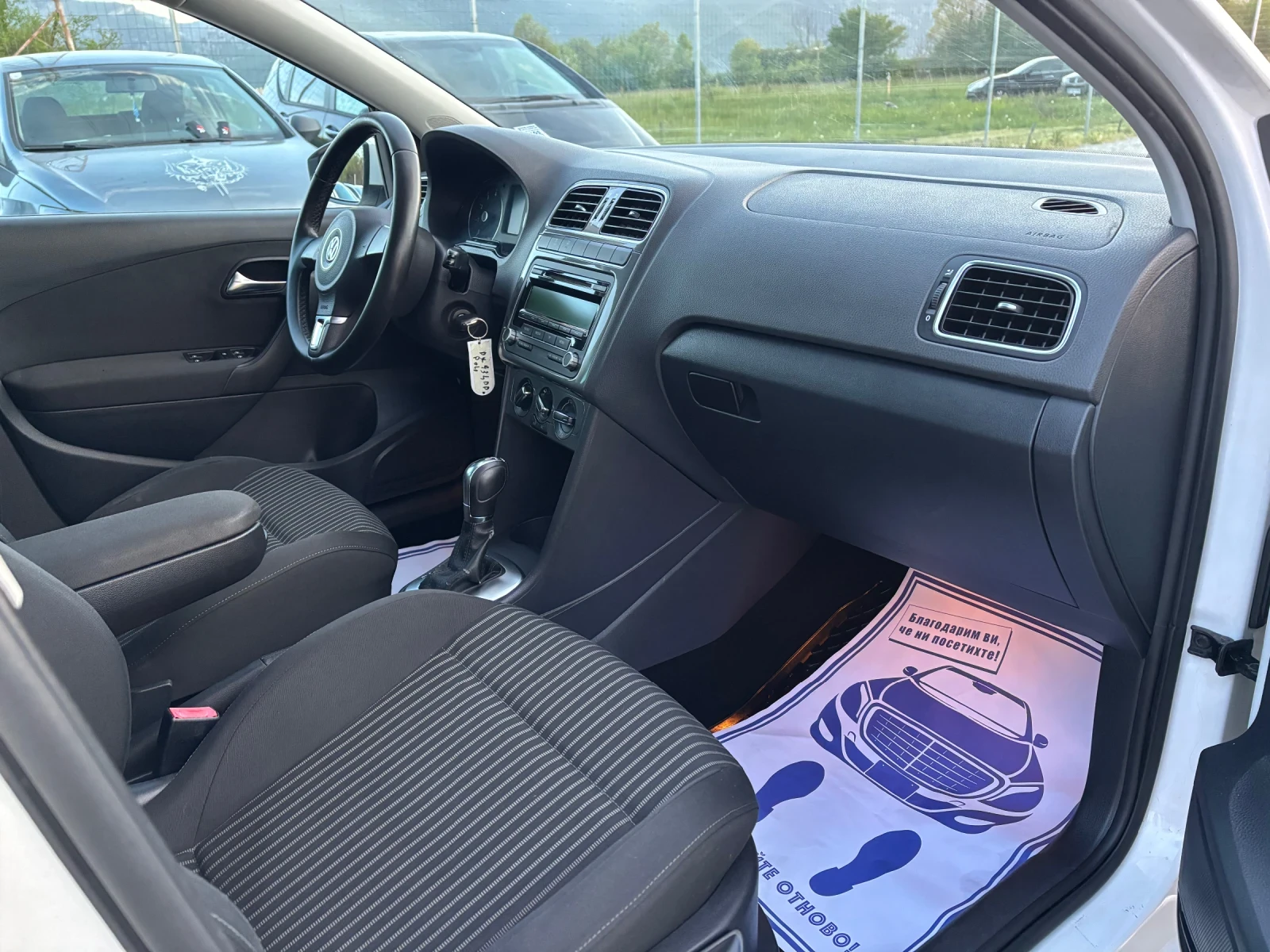 VW Polo 1.4 Италия/Автомат /136 000км, снимка 10 - Автомобили и джипове - 54918557