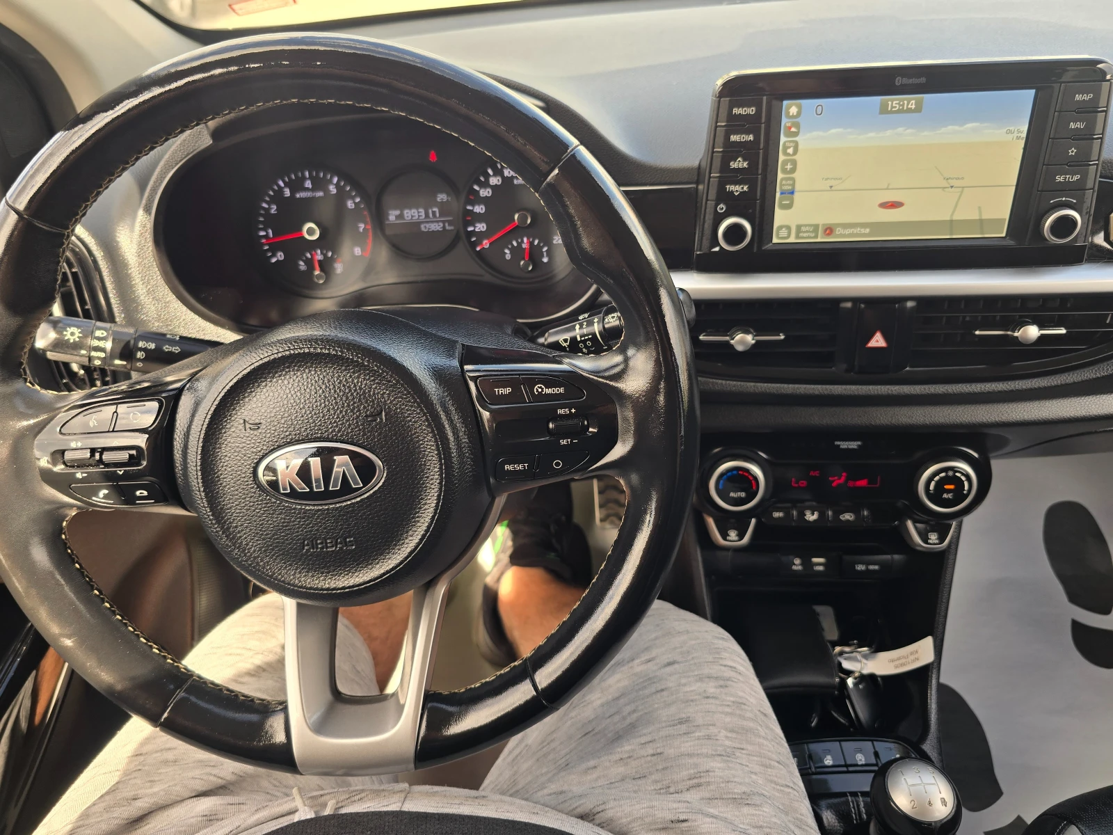 Kia Picanto 1.2i-85k.c-GT line-NAVI-EURO6, снимка 13 - Автомобили и джипове - 54930680