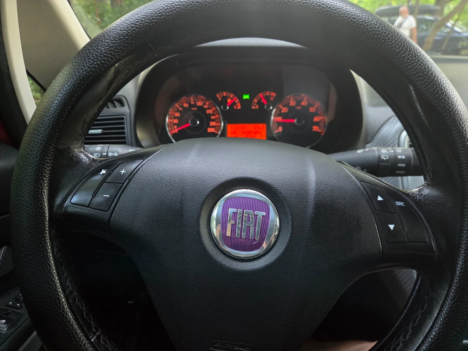Fiat Punto 1.2, снимка 8 - Автомобили и джипове - 55439027