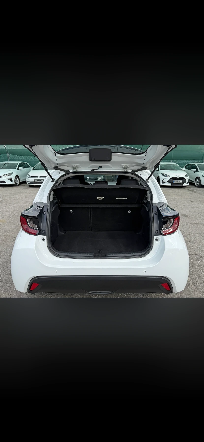 Toyota Yaris, снимка 11 - Автомобили и джипове - 55146403
