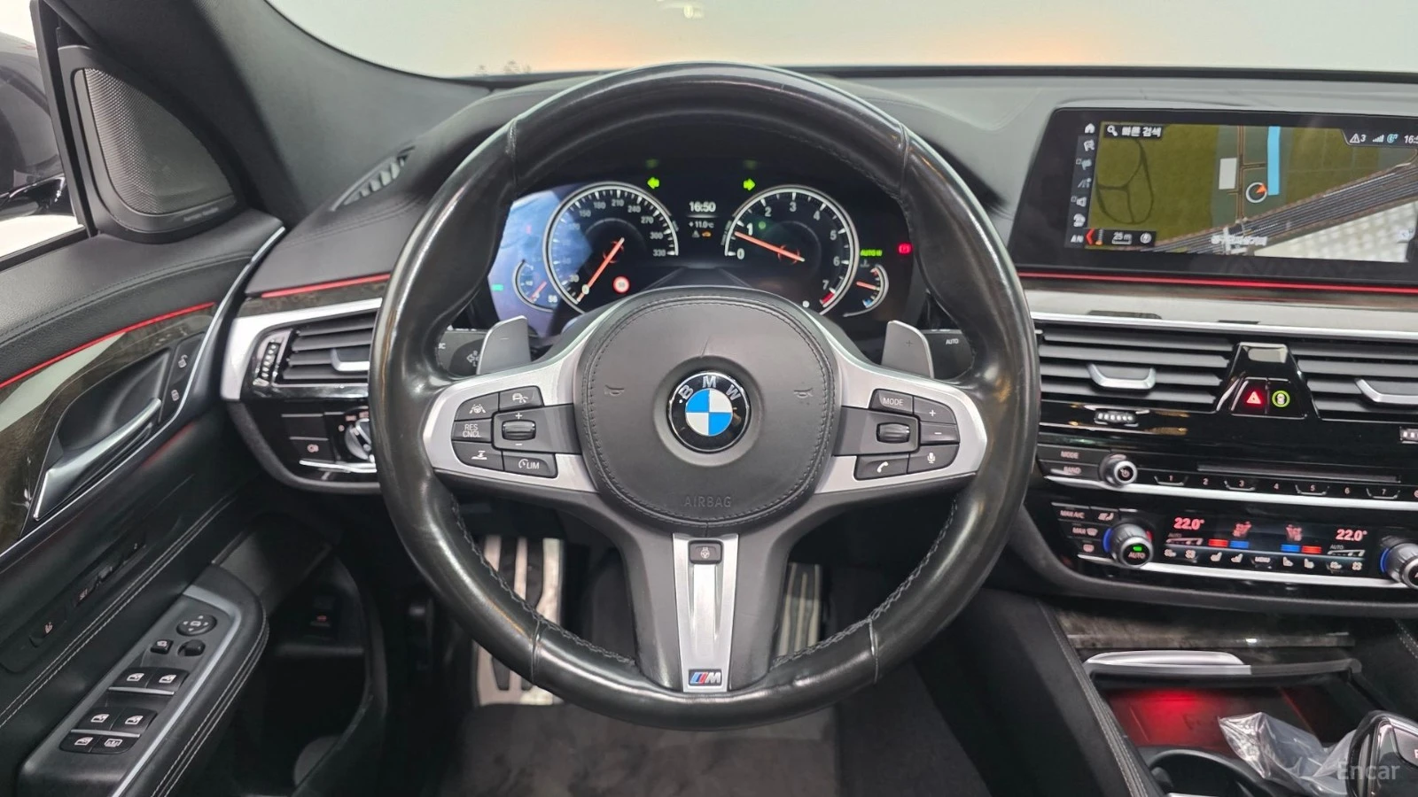 BMW 640 GT xDrive M-SPORT* HUD* КОЖА* ОБДУХВ* НАВИ* ПАНО, снимка 11 - Автомобили и джипове - 55458979