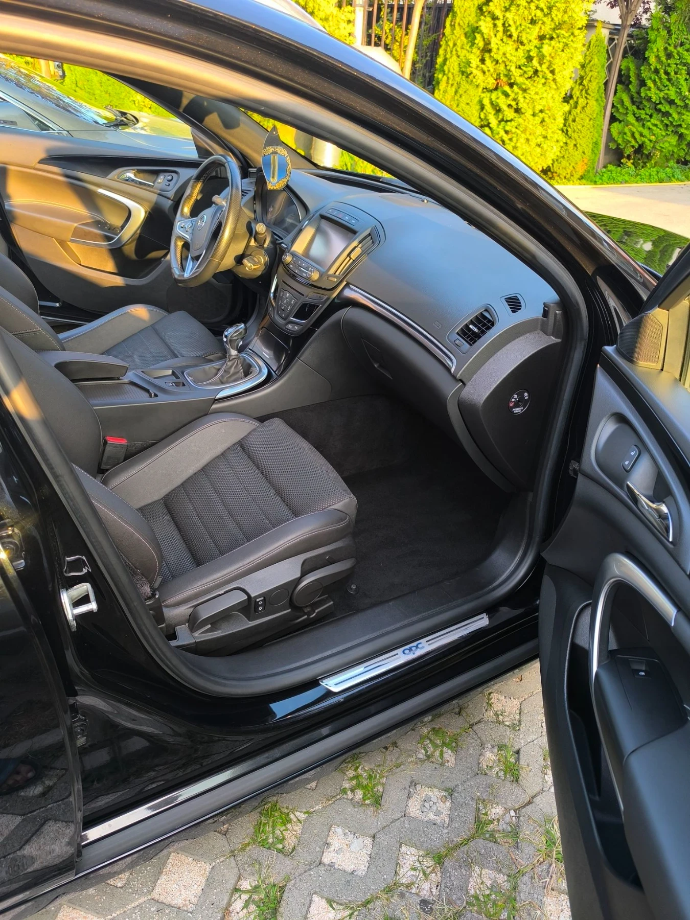 Opel Insignia, снимка 6 - Автомобили и джипове - 55609818