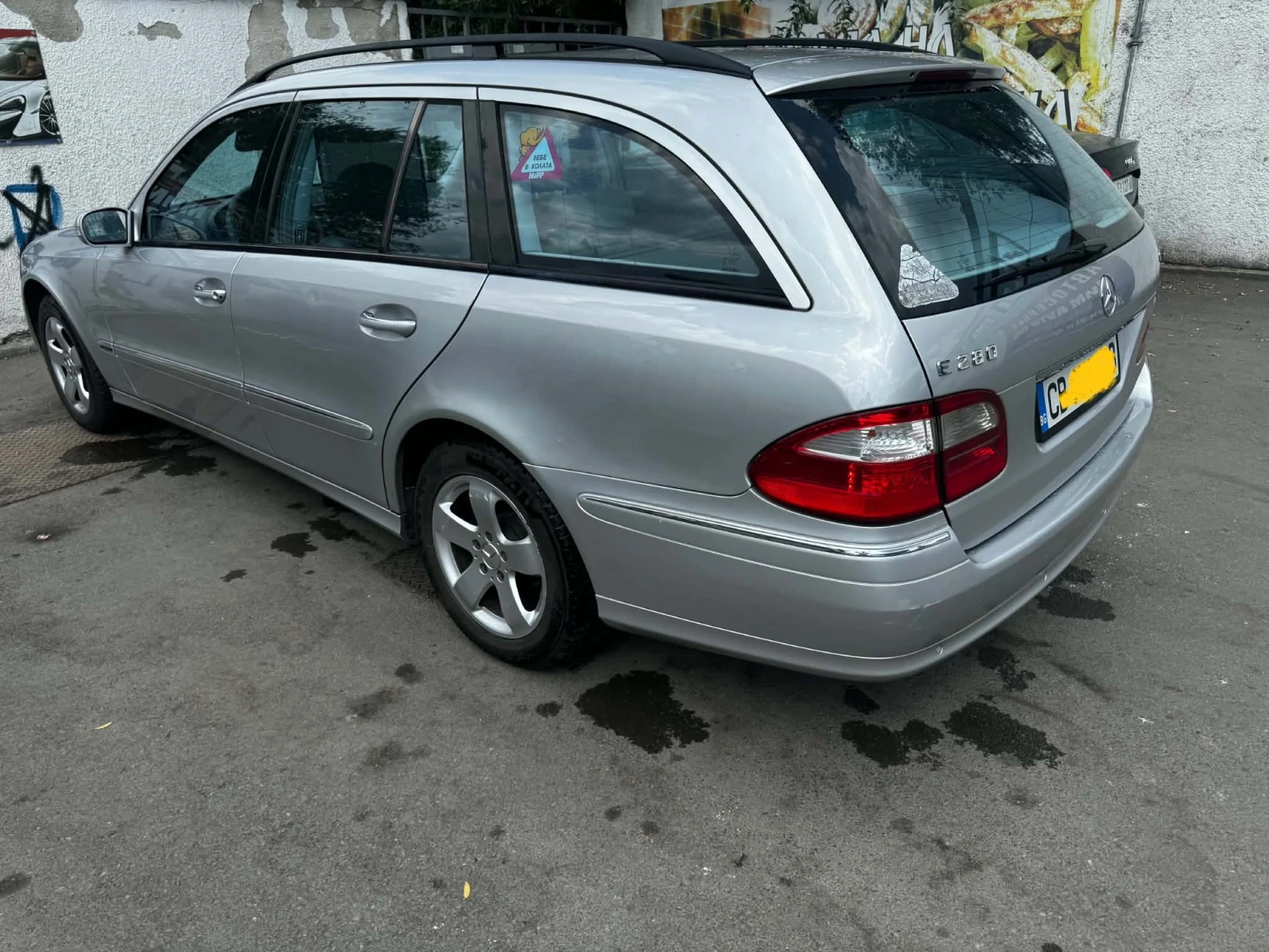 Mercedes-Benz E 280 Avantgarde, снимка 4 - Автомобили и джипове - 55611440