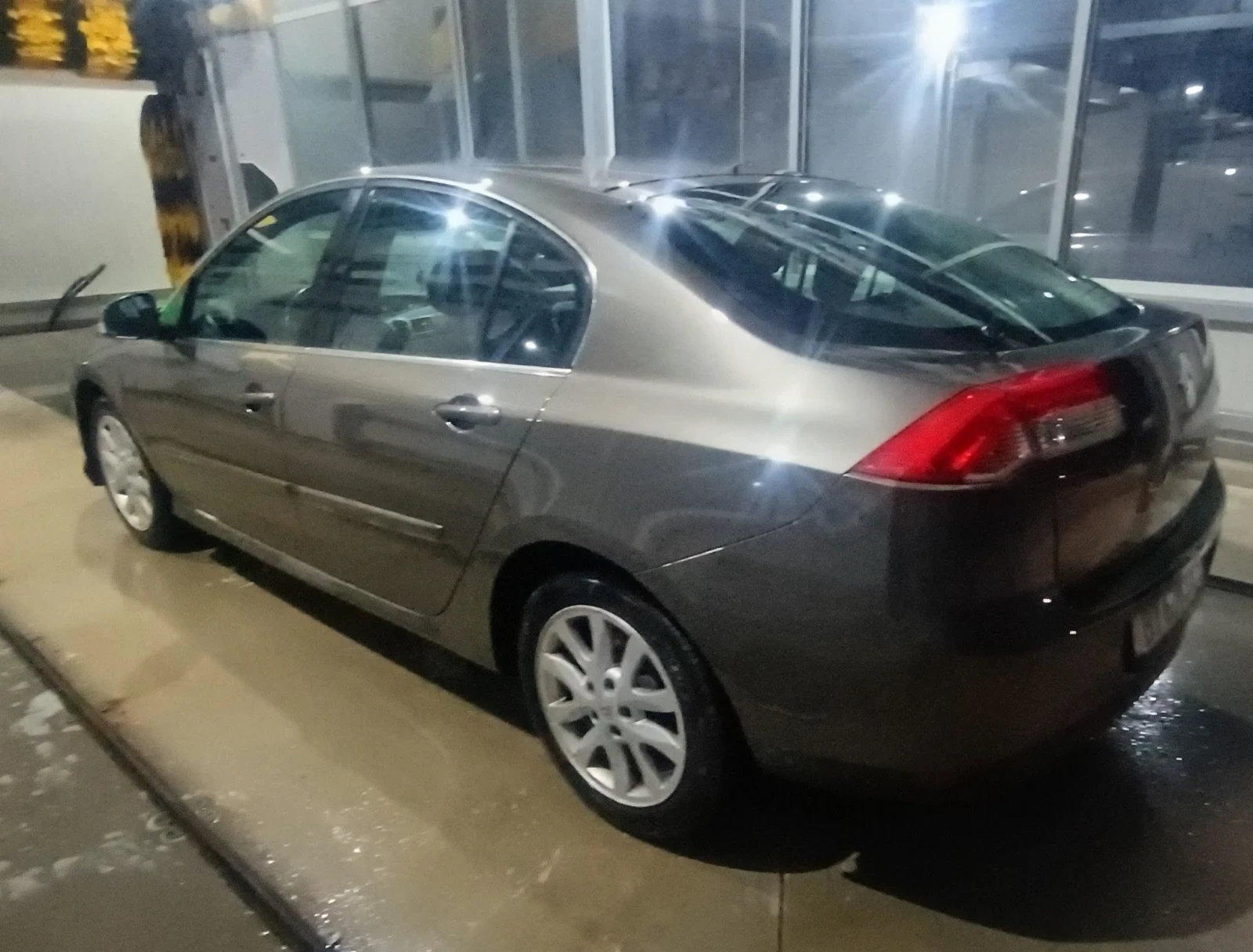 Renault Laguna 1.6 16V LPG , снимка 4 - Автомобили и джипове - 56024324