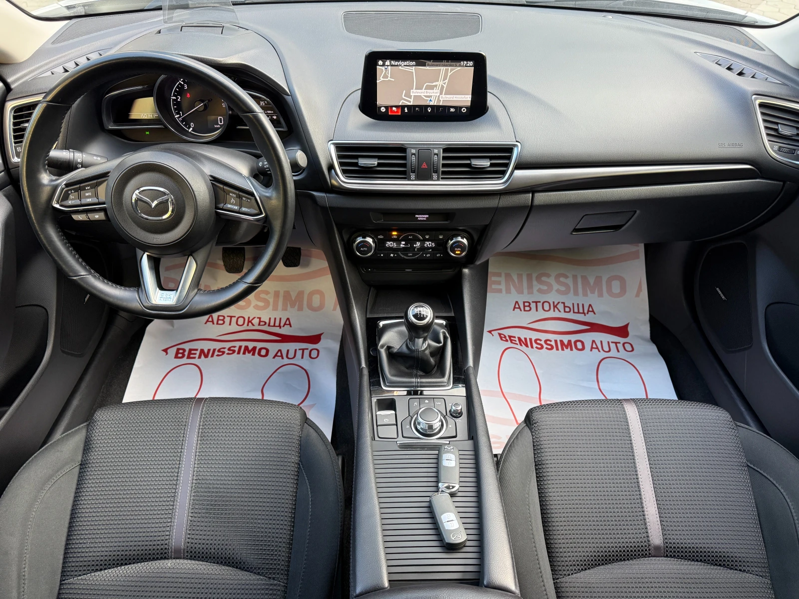 Mazda 3 2.2D* NAVI* КАМЕРА* КEYLESS* KATO НОВА* , снимка 7 - Автомобили и джипове - 56041237