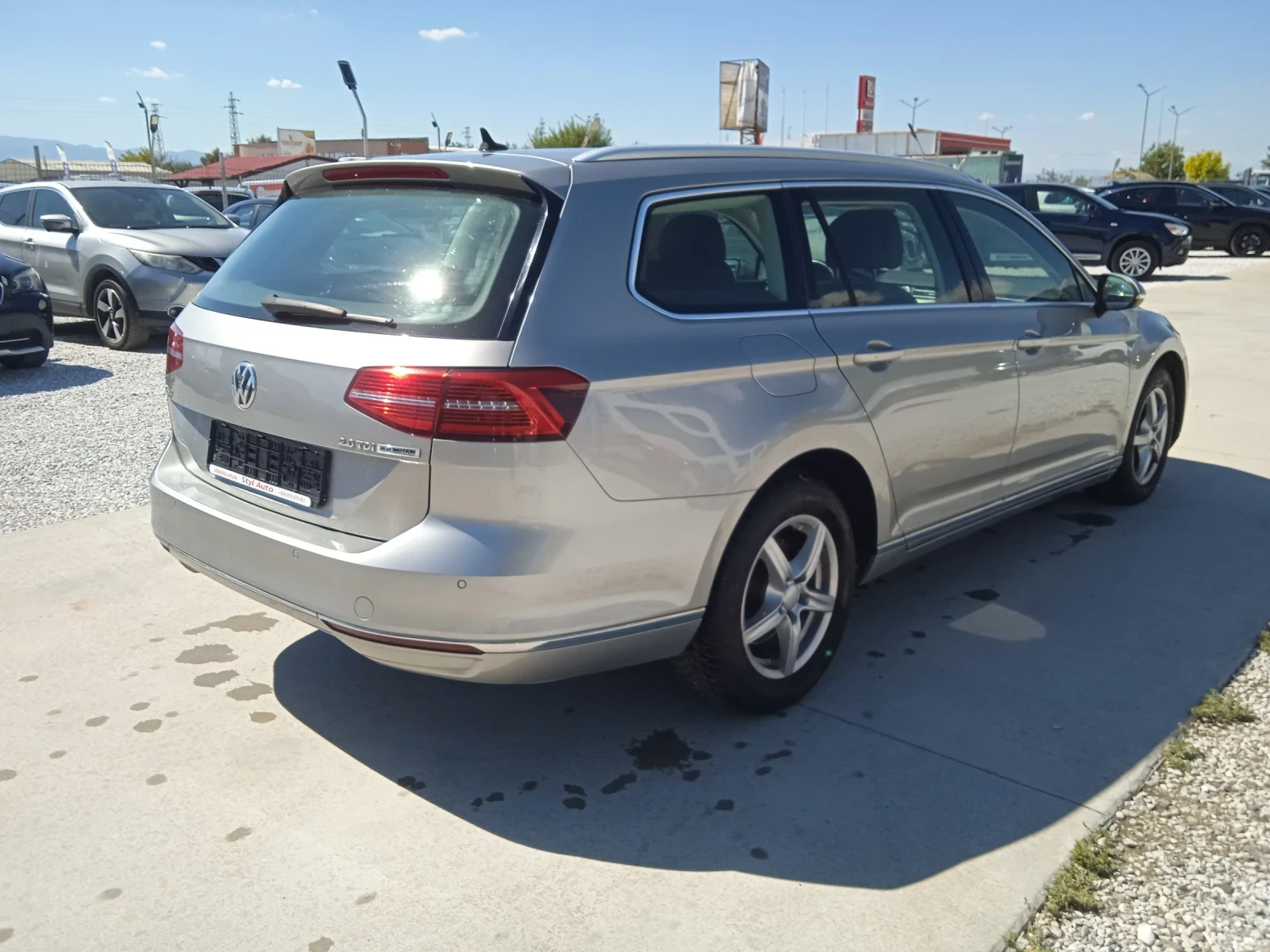 VW Passat 2.0TDI High line, снимка 4 - Автомобили и джипове - 56070918