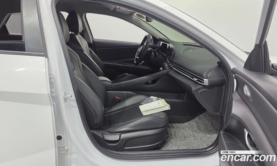 Hyundai Elantra 1.6 LPi Smart, снимка 16 - Автомобили и джипове - 56155965