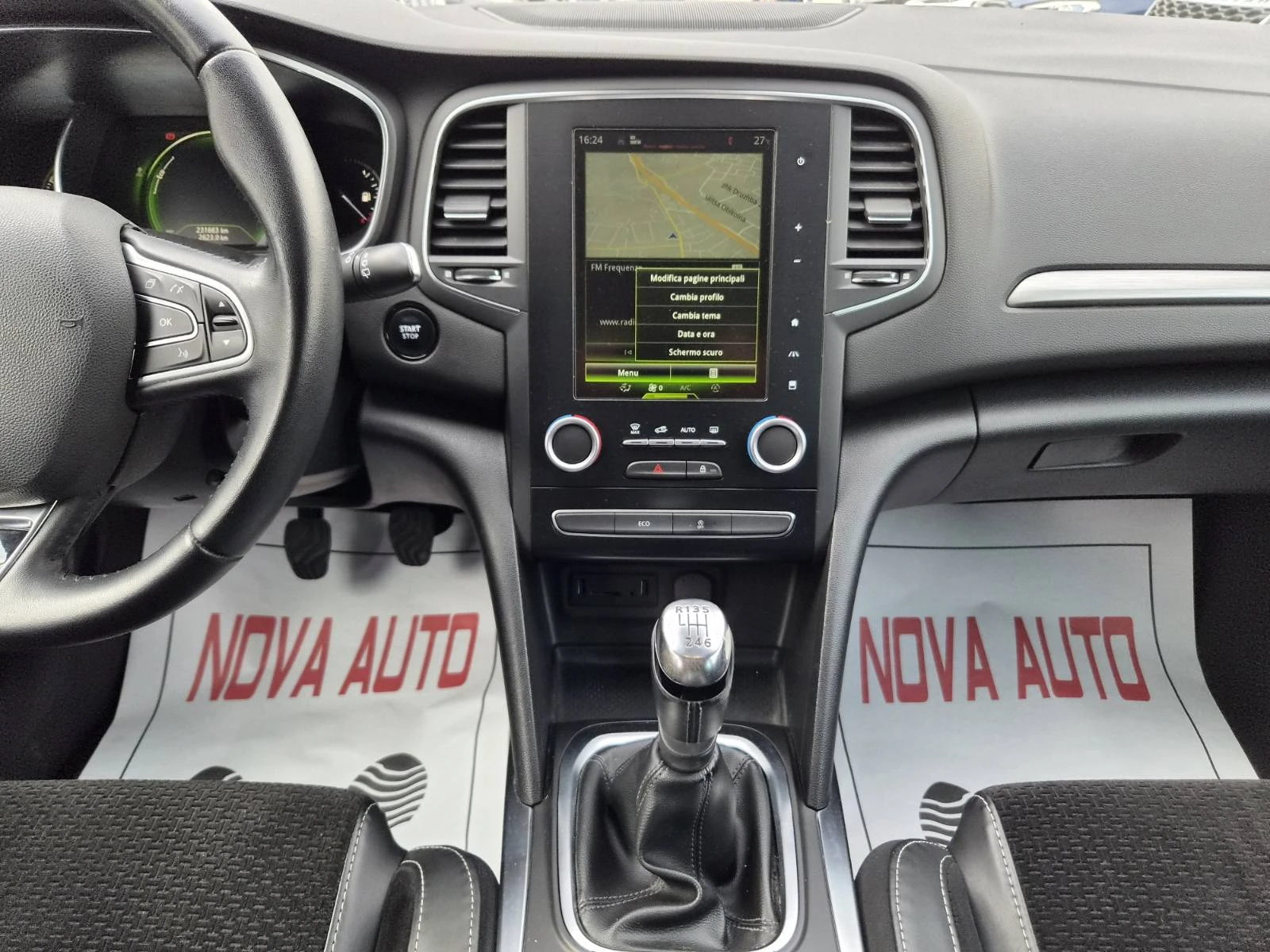 Renault Megane 1.5D-INTENS, снимка 10 - Автомобили и джипове - 56169240