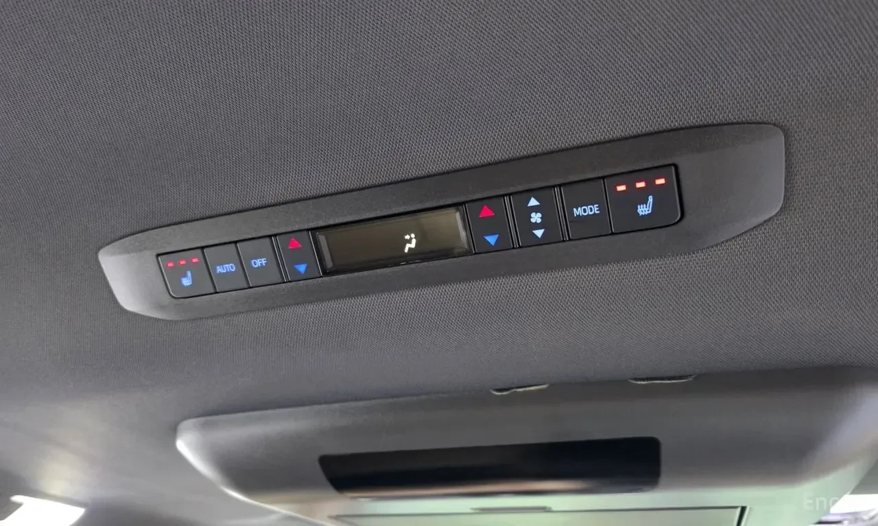 Toyota Sienna FULL* 360 КАМЕРИ* ДИСТРОНИК* ОБДУХ* КРАЙНА ЦЕНА* , снимка 16 - Автомобили и джипове - 56658707