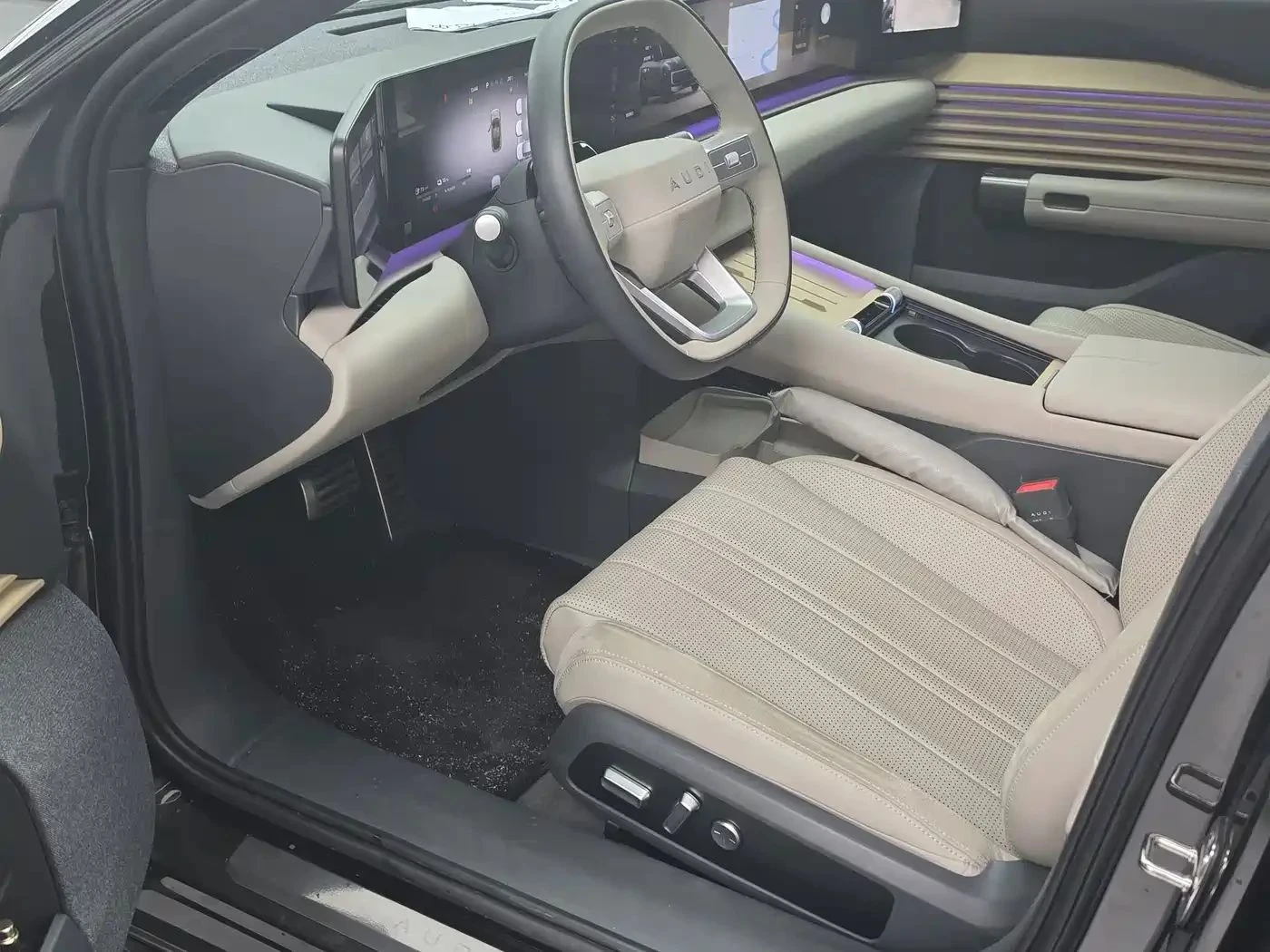 Audi E-Tron, снимка 8 - Автомобили и джипове - 56730509