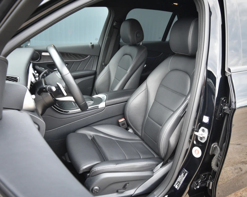 Mercedes-Benz GLC 400 400dAMG/MildHybrid/NightPackage/, снимка 9 - Автомобили и джипове - 50893585