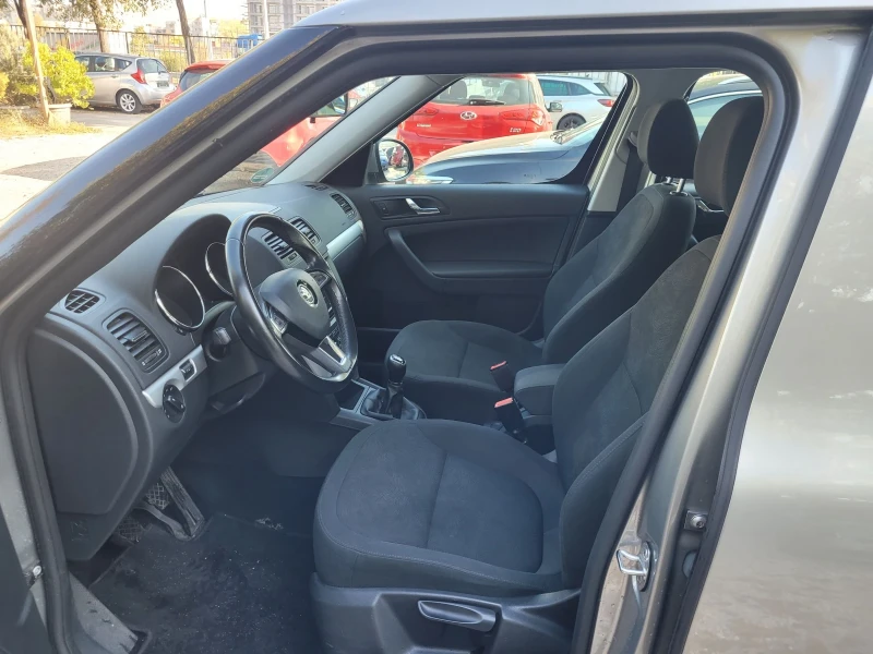 Skoda Yeti 2.0 TDI , снимка 5 - Автомобили и джипове - 52158241