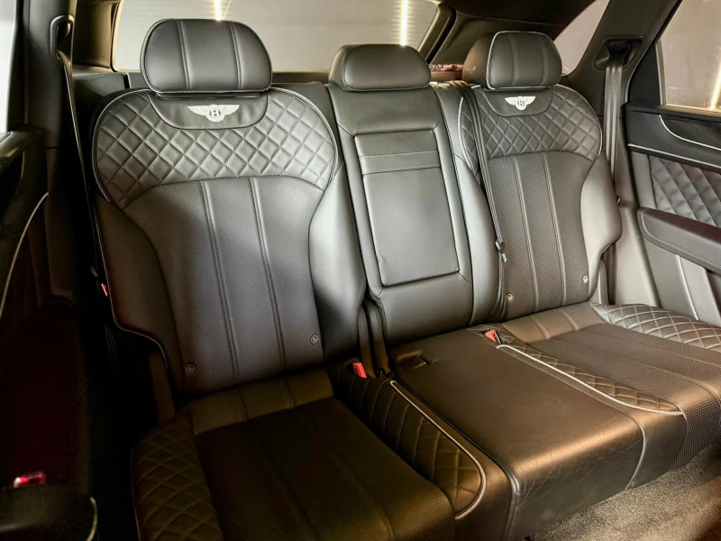 Bentley Bentayga V8* Ceramic* Carbon* Лизинг* , снимка 16 - Автомобили и джипове - 52650390