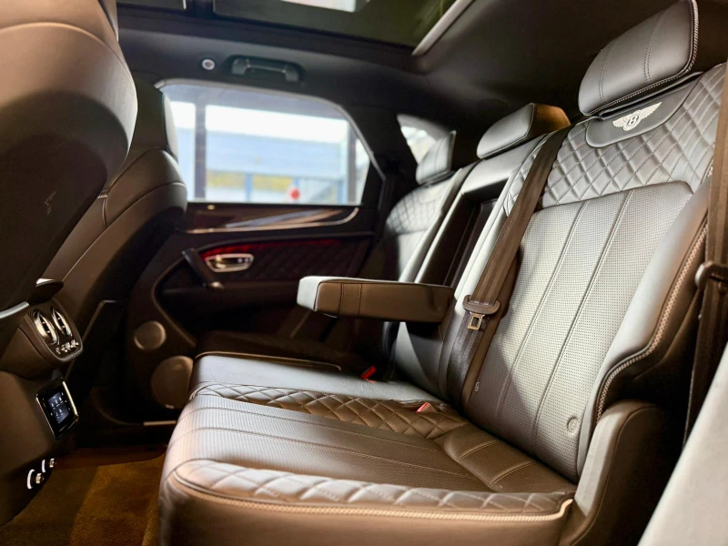 Bentley Bentayga V8* Ceramic* Carbon* Лизинг* , снимка 15 - Автомобили и джипове - 52650390