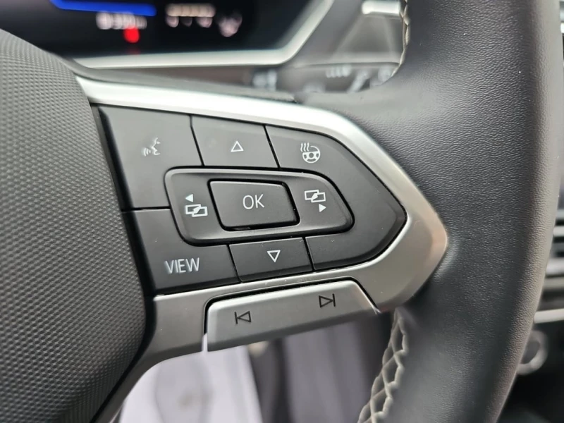 VW Tiguan * Trendline * CARFAX * , снимка 13 - Автомобили и джипове - 53186934