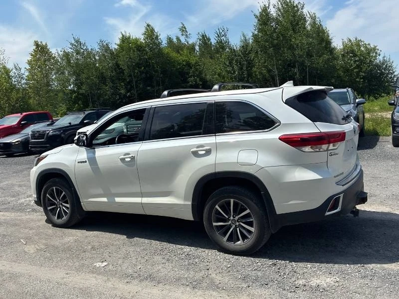 Toyota Highlander * Hybrid XLE * CARFAX * ОПЦИЯ ЗА ФИНАНСИРАНЕ, снимка 8 - Автомобили и джипове - 55186672