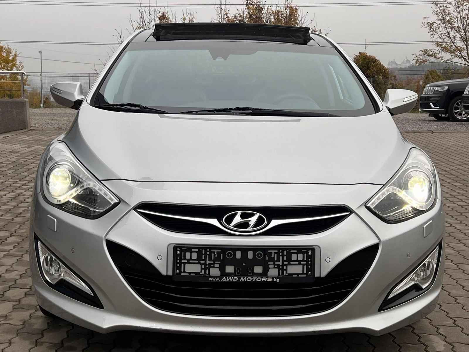 Hyundai I40 2.0i 178кс VERTEX Панорама Автоматик Нави Камера - изображение 5