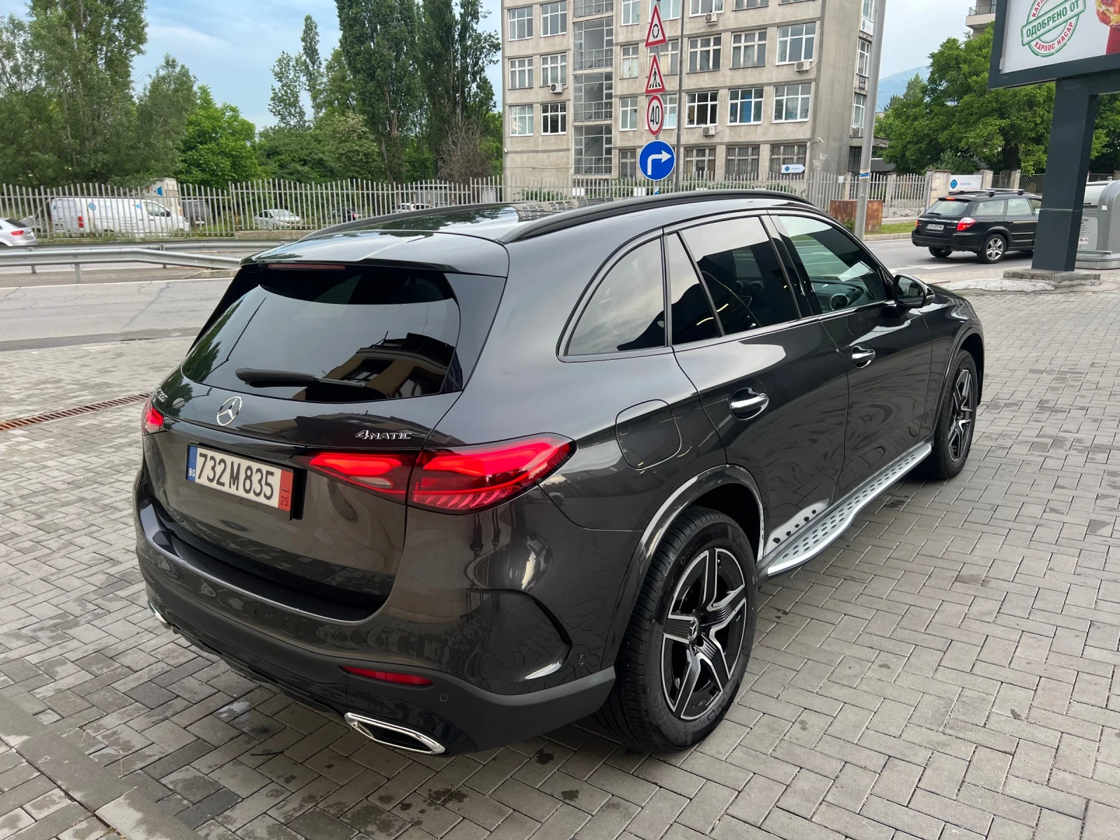 Mercedes-Benz GLC 300 AMG 4Matic 9000 km !!! - изображение 6
