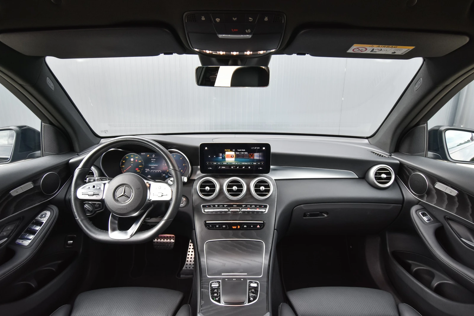 Mercedes-Benz GLC 400 400dAMG/MildHybrid/NightPackage/ - изображение 8