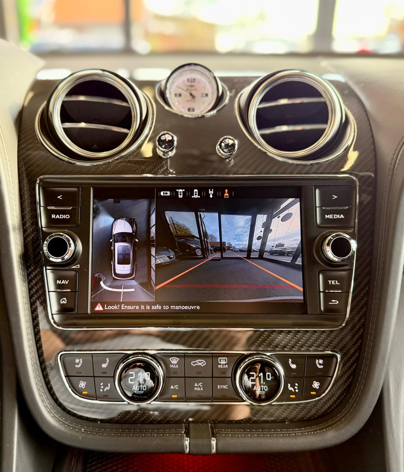 Bentley Bentayga V8* Ceramic* Carbon* *  | Mobile.bg   13