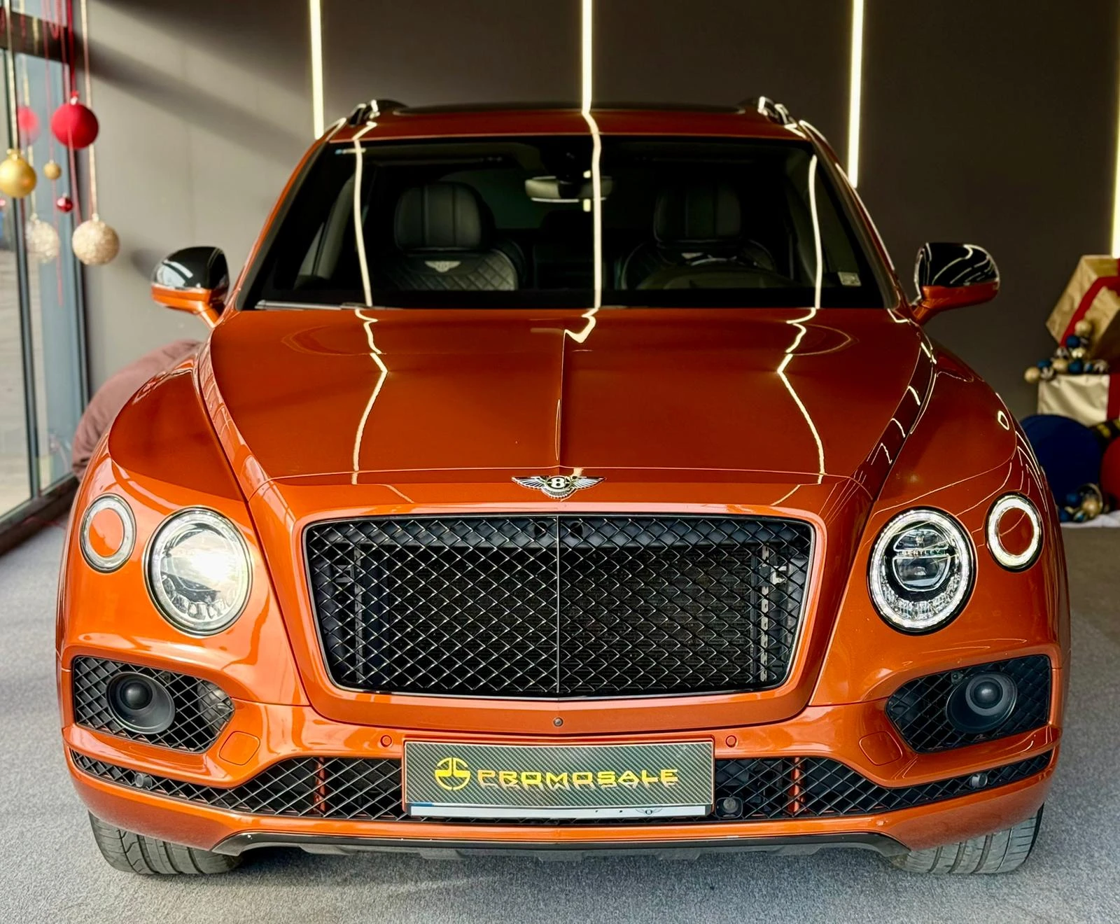 Bentley Bentayga V8* Ceramic* Carbon* Лизинг*  - изображение 2