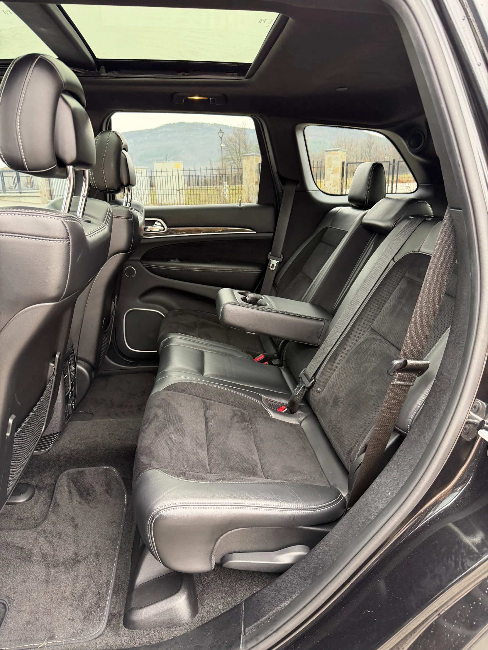 Jeep Grand cherokee SRT 6.4 HEMI 48K km | Mobile.bg � ����������� 14