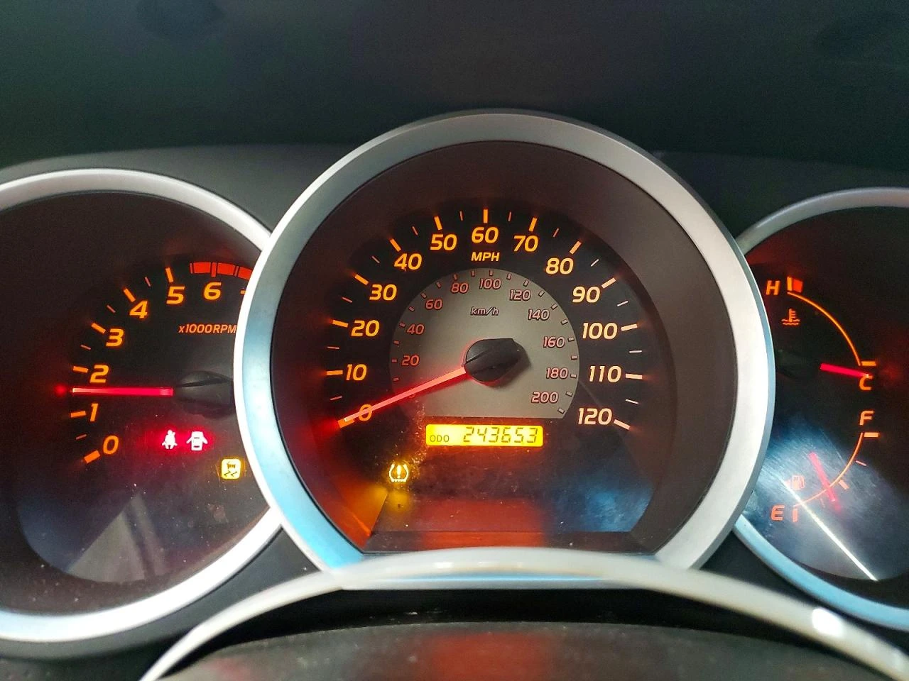 Toyota Tacoma TRD PRO DOUBLE CAB 4x4, снимка 9 - Автомобили и джипове - 53801917