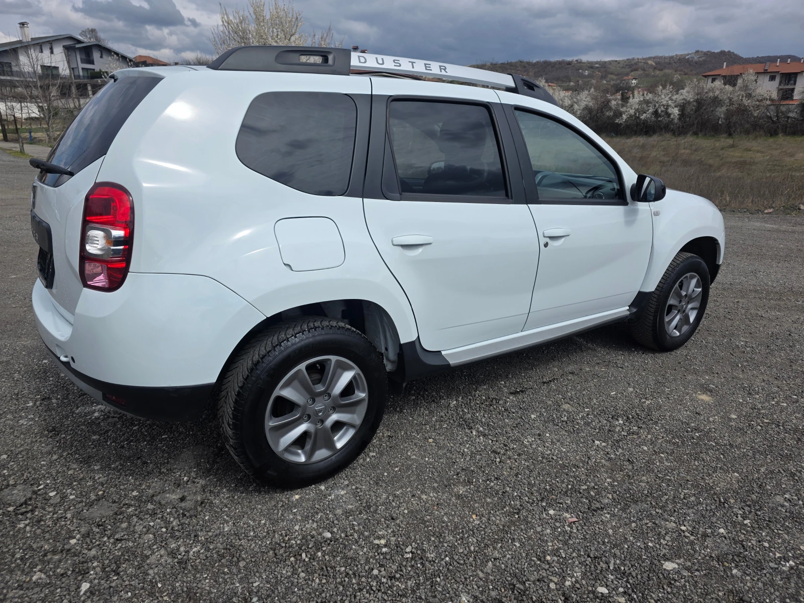 Dacia Duster 1.5DCI 128000km EURO6B, снимка 8 - Автомобили и джипове - 53956126