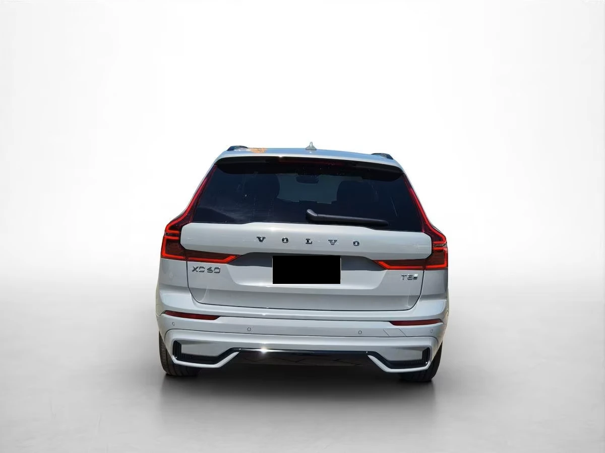 Volvo XC60 T8* AWD* PANO* HUD* 360 CAM* H/K* DISTR* KEYLESS* , снимка 4 - Автомобили и джипове - 53962783