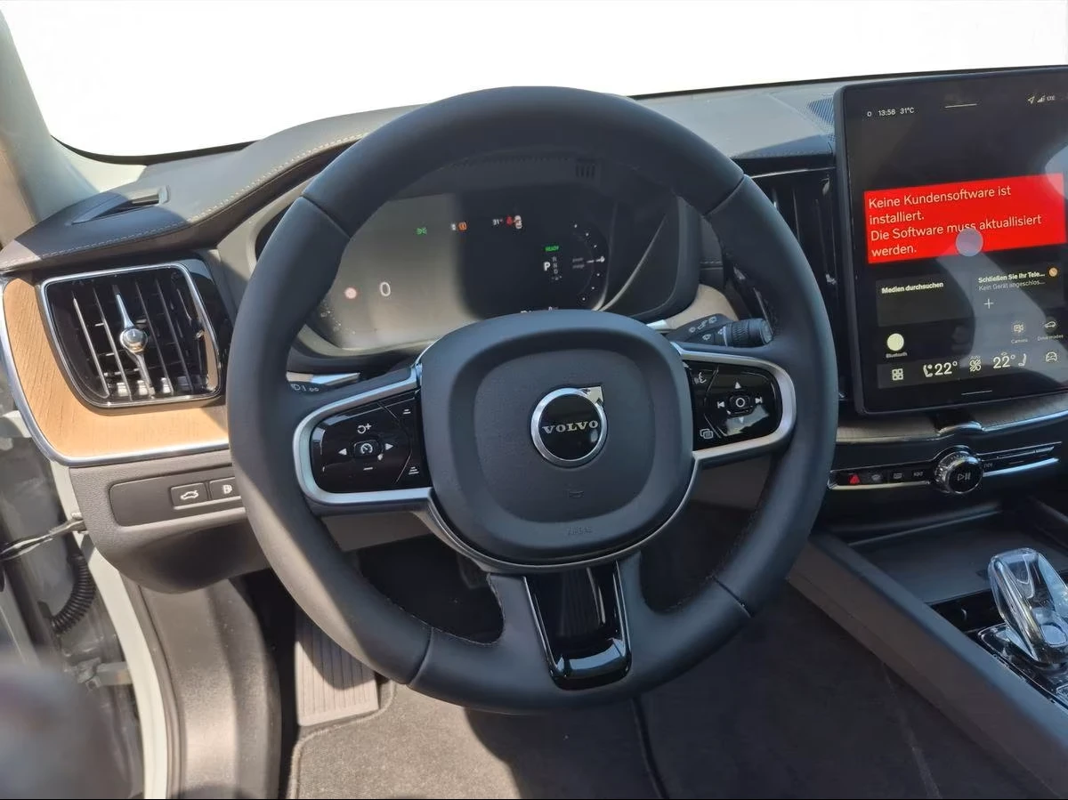 Volvo XC60 T8* AWD* PANO* HUD* 360 CAM* H/K* DISTR* KEYLESS* , снимка 9 - Автомобили и джипове - 53962783