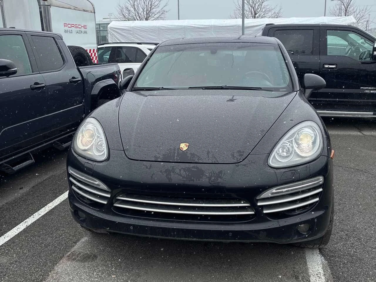 Porsche Cayenne AWD * ЧЕРВЕН САЛОН* ПАНОРАМА* КАМЕРА* , снимка 2 - Автомобили и джипове - 54145881