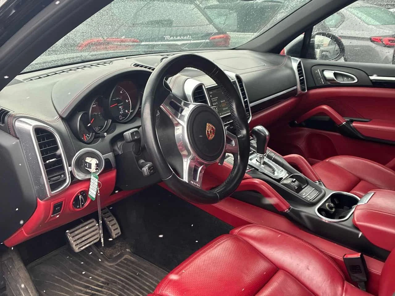 Porsche Cayenne AWD * ЧЕРВЕН САЛОН* ПАНОРАМА* КАМЕРА* , снимка 7 - Автомобили и джипове - 54145881