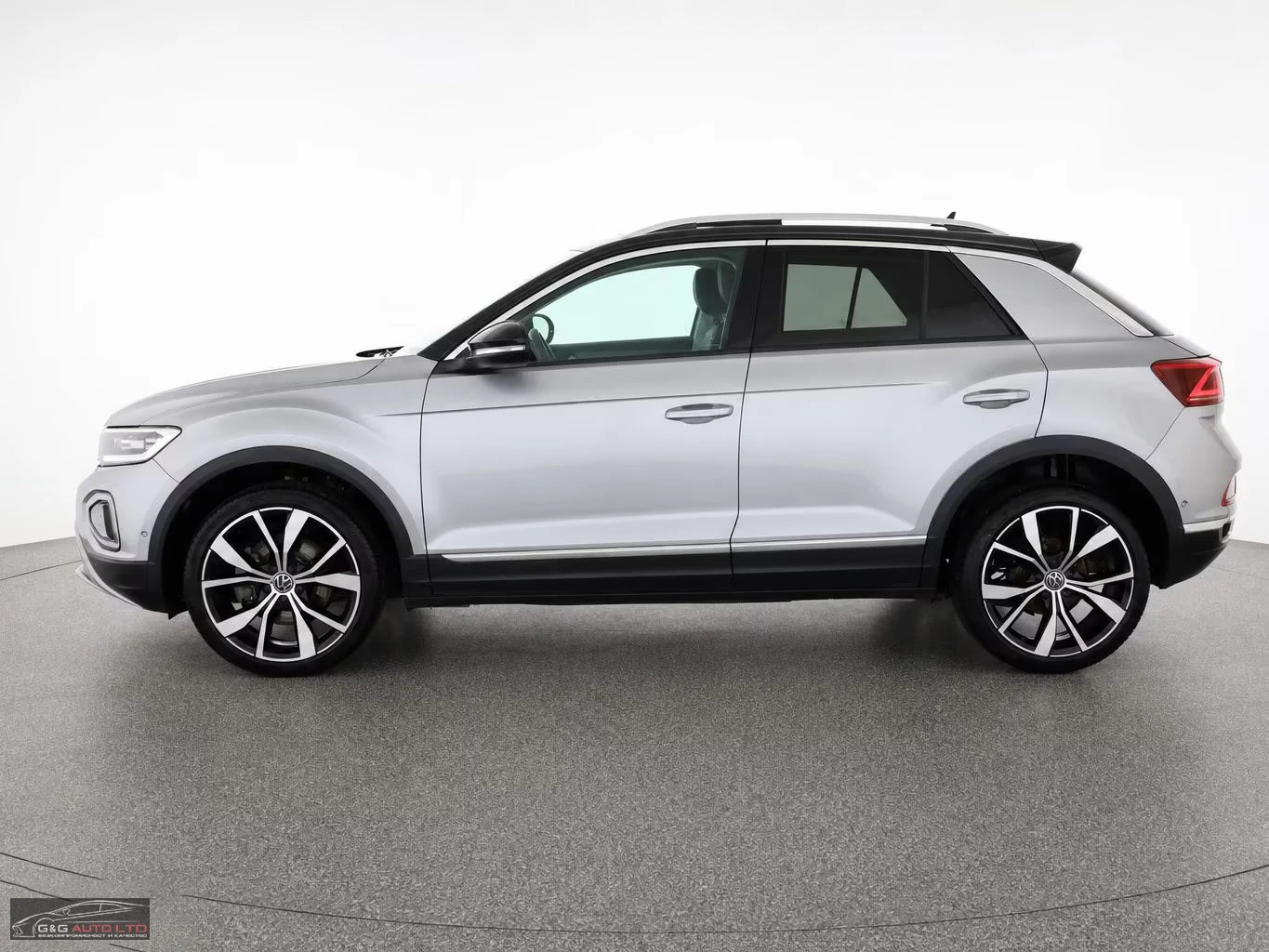 VW T-Roc 2.0TDI/R-DESIGN/150HP/DSG/PANO/LED/CAM/KLESS/602z, снимка 3 - Автомобили и джипове - 55277818