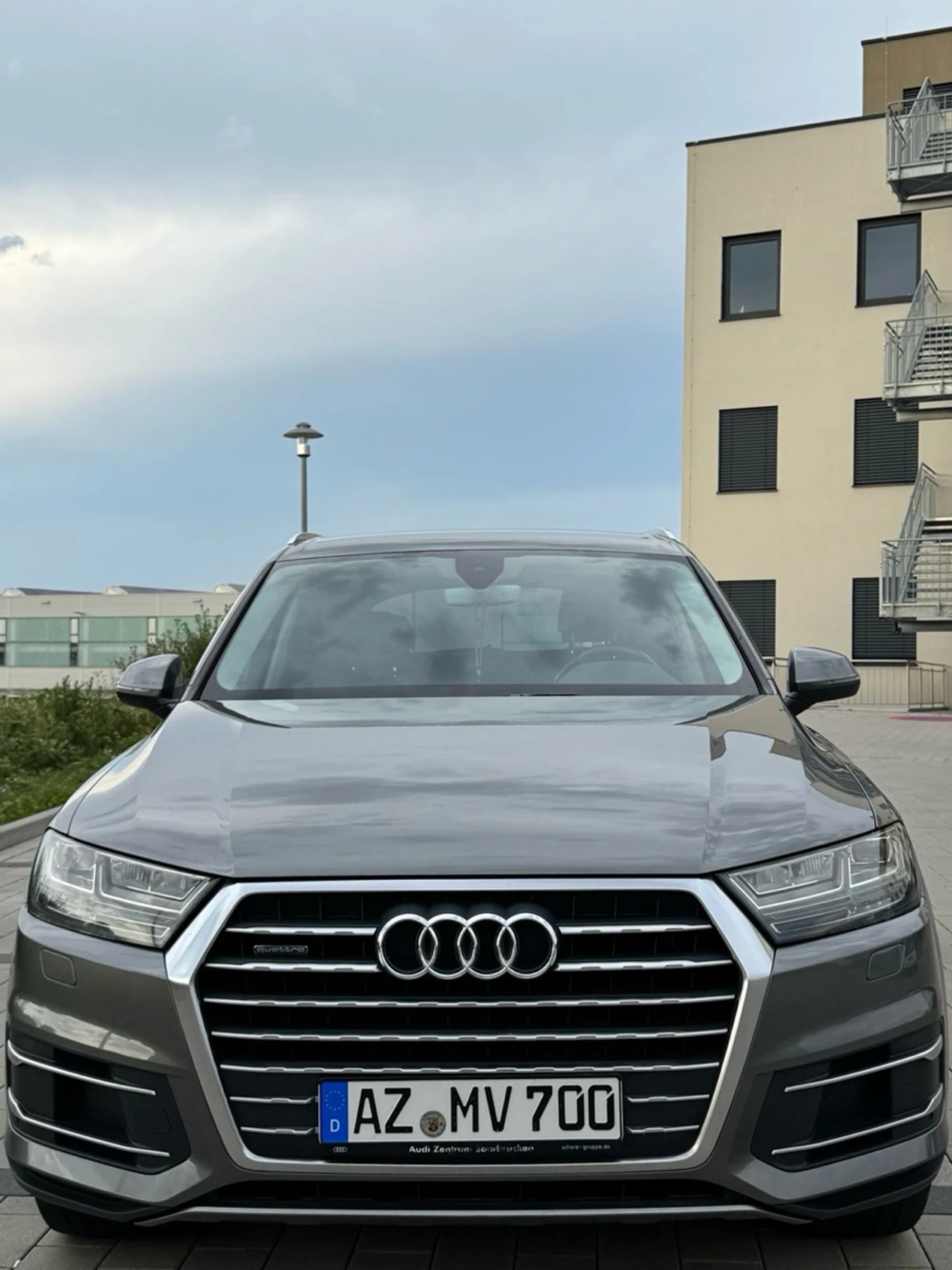 Audi Q7, снимка 2 - Автомобили и джипове - 55398359