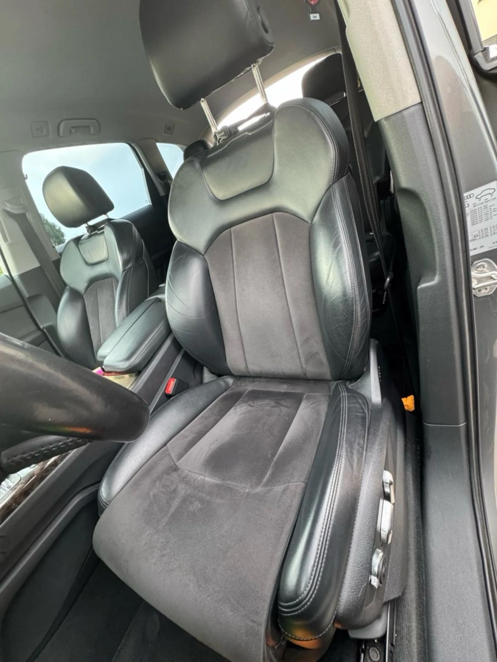 Audi Q7, снимка 12 - Автомобили и джипове - 55398359