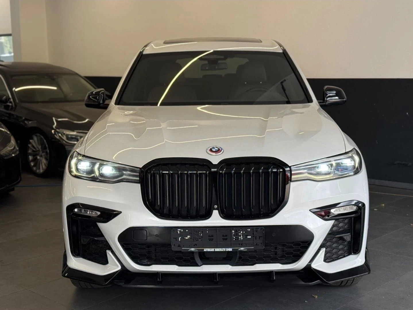 BMW X7 Очакван Внос/ 400 К.С. / INDIVIDUAL / BOWERS & WIL, снимка 4 - Автомобили и джипове - 55930184