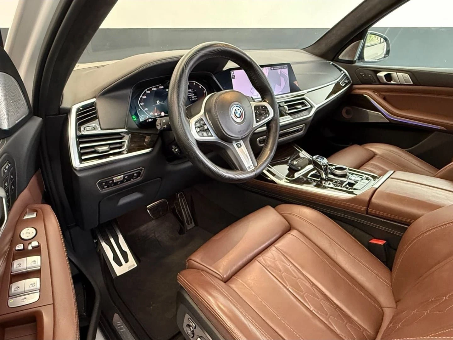 BMW X7 Очакван Внос/ 400 К.С. / INDIVIDUAL / BOWERS & WIL, снимка 12 - Автомобили и джипове - 55930184