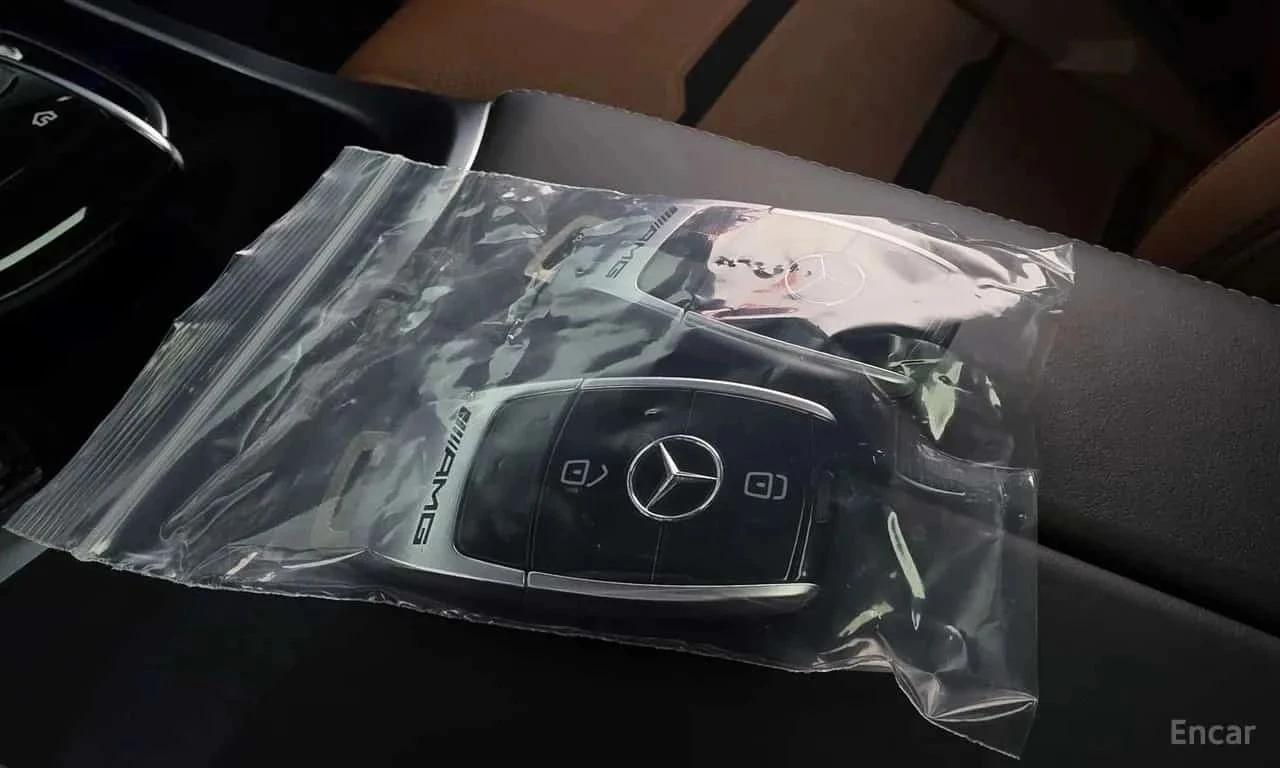 Mercedes-Benz G 63 AMG, снимка 16 - Автомобили и джипове - 56685592